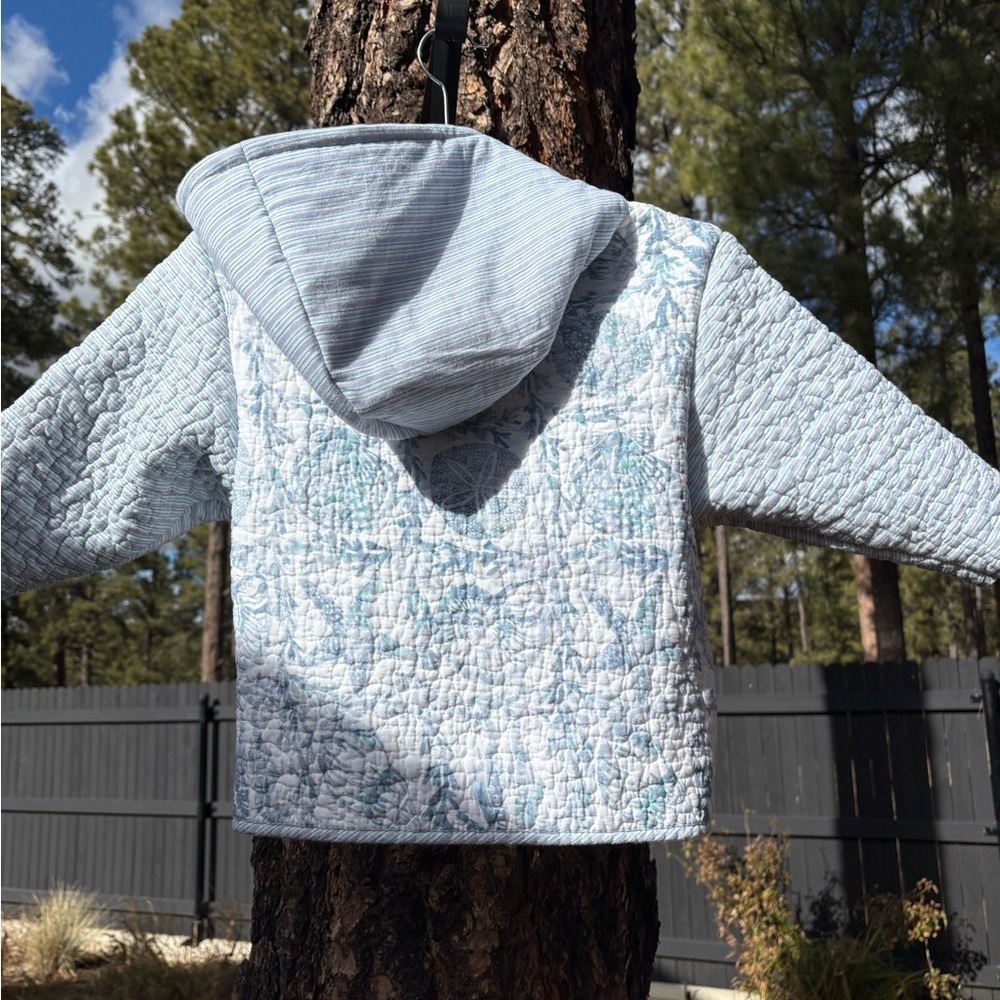 Upcycled Cozy White/Blue  Kids Hoodie with Seashell theme/2t/3t - Picture 5 of 7